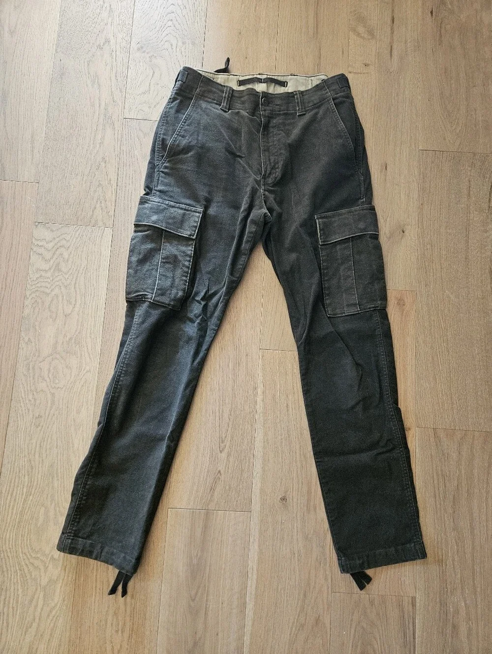 Brushed Moleskin Olive Cargo Pants. Waist Size 31.